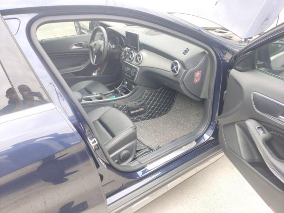 [上海·沪E] 二手奔驰奔驰GLA2016款 GLA 200 时尚型