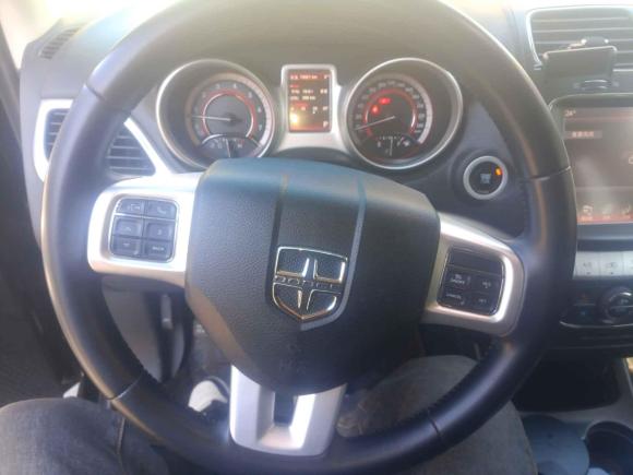 [青岛·鲁B] 二手道奇酷威2013款 2.4L 两驱尊尚版