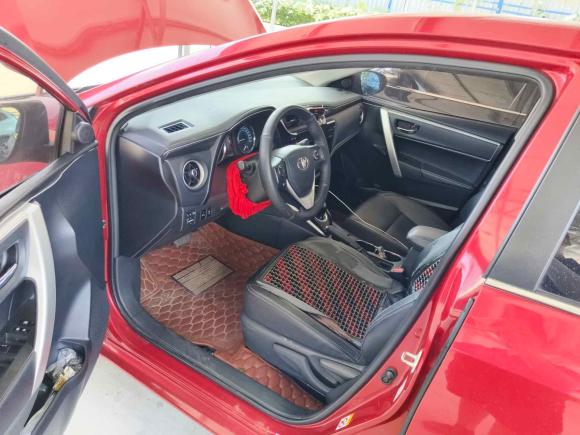 [成都·川A] 二手丰田卡罗拉2017款 改款双擎 1.8L E-CVT精英版