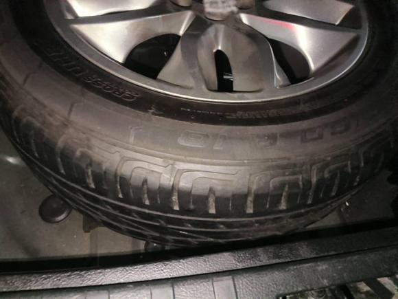 [广州·粤A] 二手路虎神行者22013款 2.0T Si4 HSE汽油版