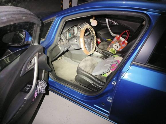 [上海·沪A] 二手别克英朗2014款 XT 1.6L 自动时尚版