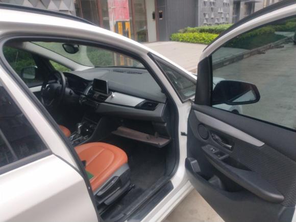 [上海·沪B] 二手宝马宝马2系多功能旅行车2015款 218i 领先型