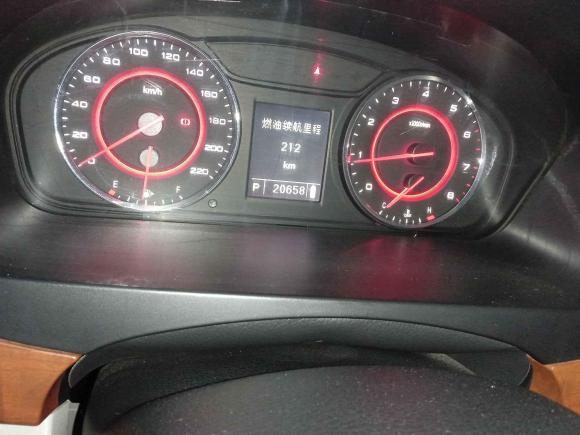 [南京·苏A] 二手上汽大通MAXUS大通G102014款 2.0T 自动豪华版