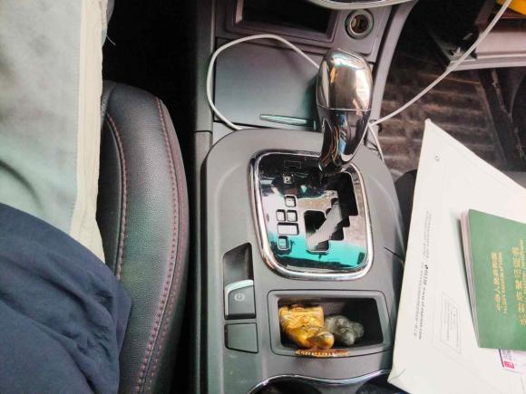 [武汉·鄂A] 二手比亚迪比亚迪S72015款 2.0T 自动尊贵型