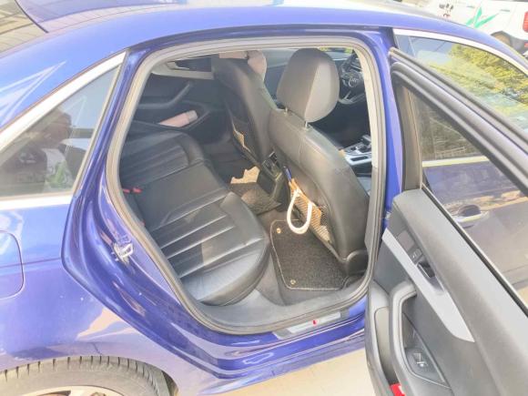 [南京·苏L] 二手奥迪奥迪A4L2018款 30周年年型 40 TFSI 时尚型