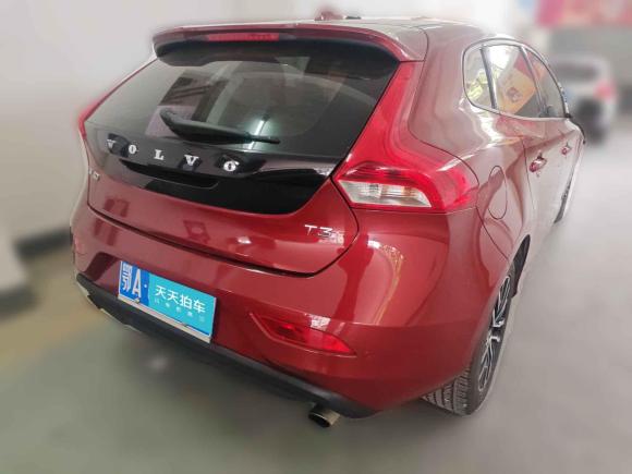 [武汉·鄂A] 二手沃尔沃沃尔沃V402017款 T3 智逸版