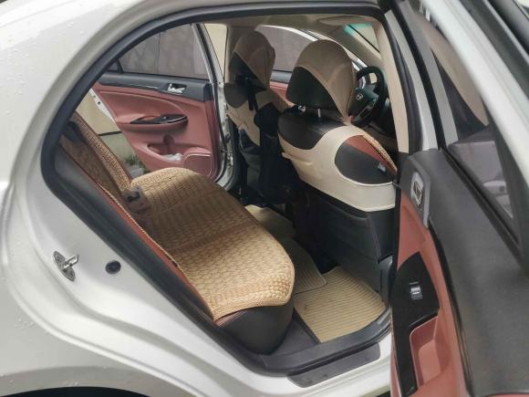 [武汉·鄂A] 二手比亚迪速锐2015款 1.5L 自动豪华型