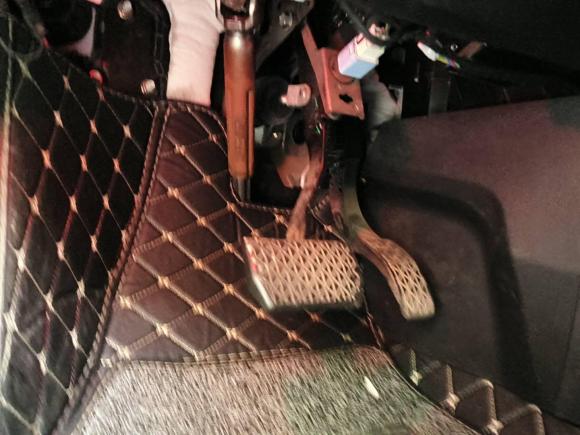 [杭州·赣F] 二手一汽森雅R92018款 1.2T 自动豪华智尚型