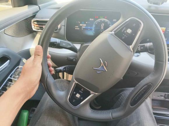 [上海·沪A] 二手ARCFOX极狐极狐 阿尔法S(ARCFOX αS)2022款 525S 160kW