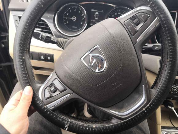 [杭州·浙B] 二手宝骏宝骏7302016款 1.5L 手动豪华型 7座