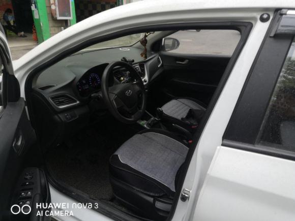 [上海·沪C] 二手现代悦纳2016款 1.4L 手动炫酷版GLS