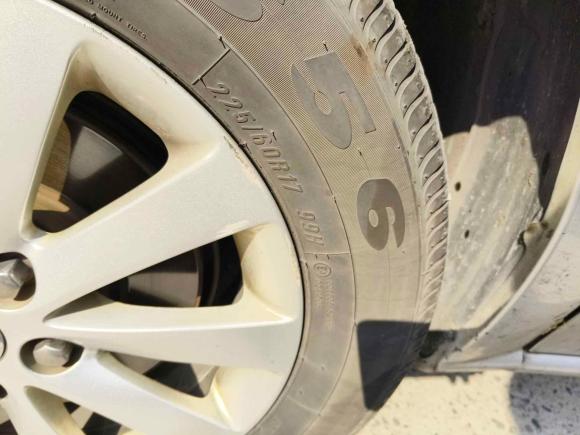 [上海·沪B] 二手别克别克GL82014款 2.4L 经典版