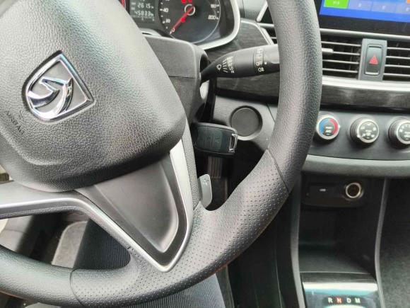 [杭州·浙A] 二手宝骏宝骏3102017款 1.5L 自动时尚型