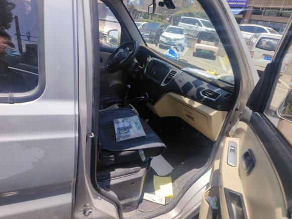 [宁波·浙G] 二手长安跨越跨越王X32018款 1.5L中配型双排后双轮加长货箱DK15C