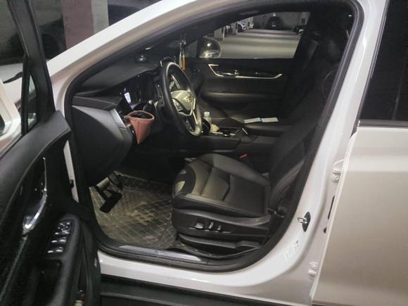 [南京·苏A] 二手凯迪拉克凯迪拉克XT52022款 2.0T 两驱风尚型