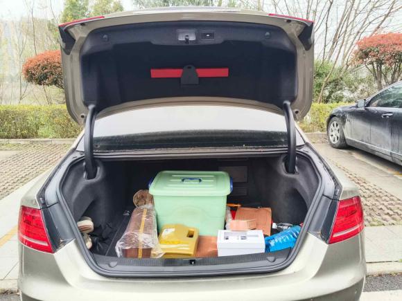 [武汉·鄂A] 二手奥迪奥迪A82011款 A8L 3.0 TFSI quattro豪华型(213kW)