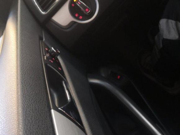 [上海·沪A] 二手大众帕萨特2011款 1.8TSI DSG尊荣版