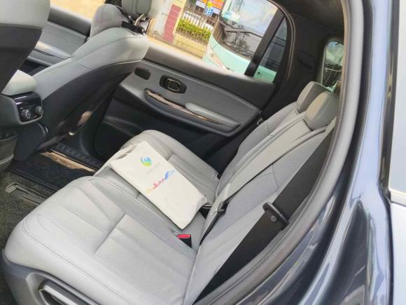 [上海·沪A] 二手蔚来蔚来ES82020款 580KM 签名版 七座版