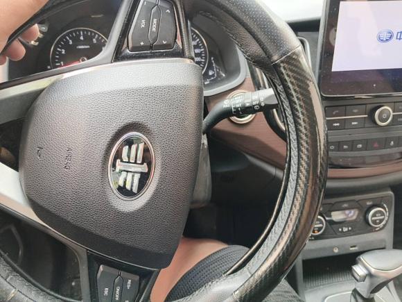 [无锡·苏B] 二手一汽森雅R72017款 1.6L 自动智能型