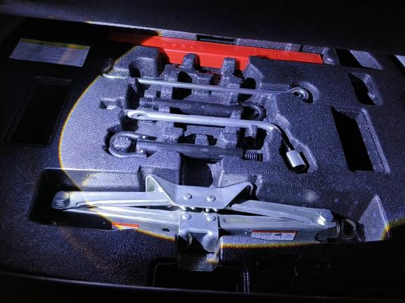 [武汉·鄂A] 二手丰田雷凌2022款 双擎 1.8H E-CVT运动版