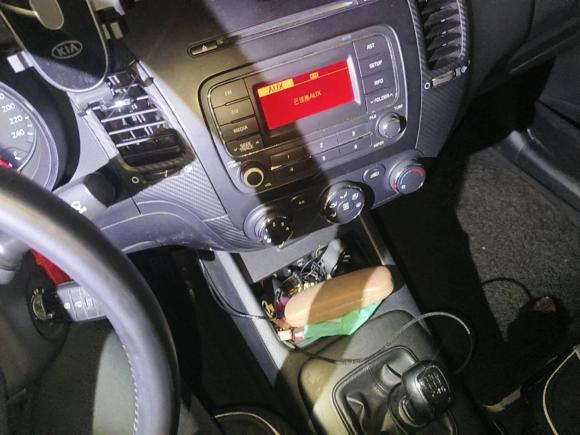 [成都·川A] 二手起亚起亚K32013款 1.6L 手动GLS