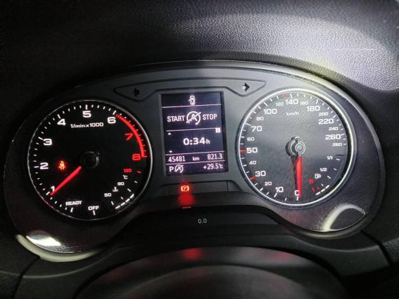 [广州·粤A] 二手奥迪奥迪A32018款 30周年年型 Limousine 35 TFSI 风尚型