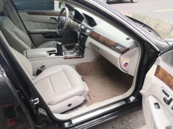 [上海·鲁D] 二手奔驰奔驰E级2011款 E 200 L CGI优雅型