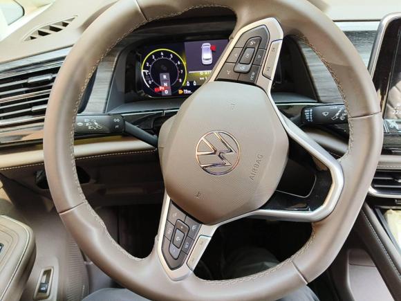 [上海·沪B] 二手大众威然2023款 380TSI 旗舰版