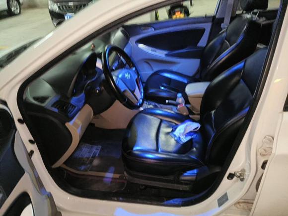 [西安·陕A] 二手现代瑞纳2014款 1.4L 自动领先型GLX