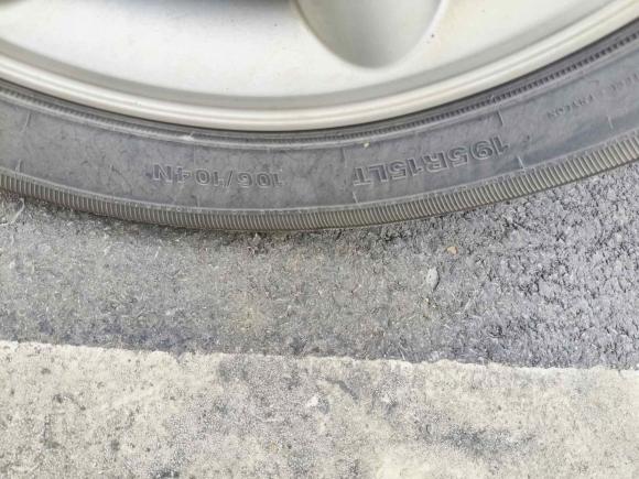 [无锡·苏B] 二手金龙凯歌2015款 2.4L商务型4RB2