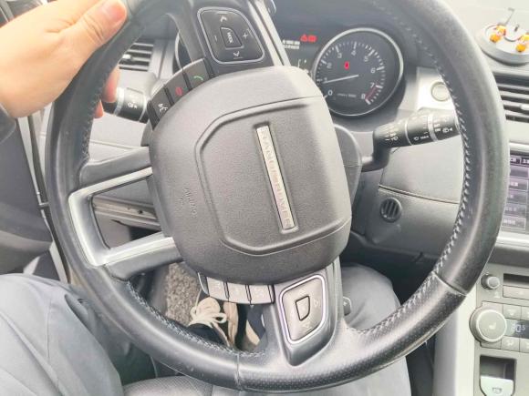 [宁波·浙F] 二手路虎揽胜极光2014款 2.0T 5门耀动版