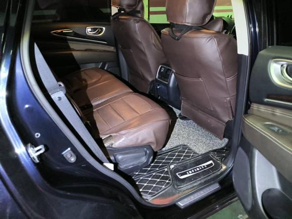 [南京·苏A] 二手英菲尼迪英菲尼迪QX602016款 2.5 S/C Hybrid 两驱卓越版 国V