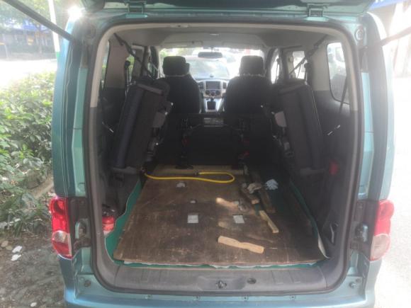 [无锡·苏B] 二手日产日产NV2002010款 1.6L 豪华型