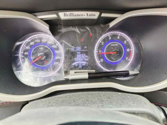 [合肥·皖A] 二手中华中华V32016款 1.5L 手动舒适型