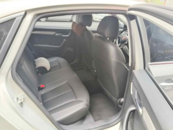 [广州·粤B] 二手荣威荣威i6新能源2017款 45T 混动互联智享版