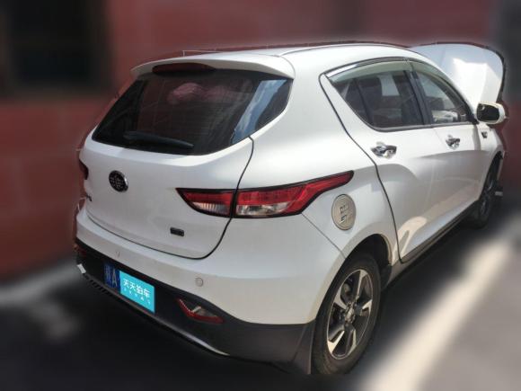 [南昌·赣A] 二手一汽骏派D602015款 1.8L 自动尊贵型