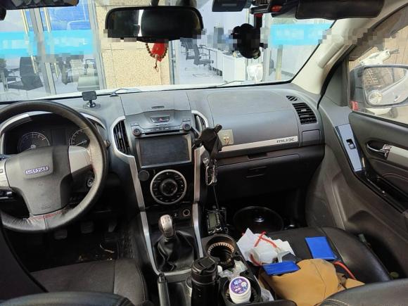 [成都·川A] 二手五十铃mu-X牧游侠2017款 3.0T 四驱手动探索型 5座 国IV