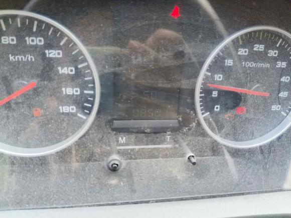 [杭州·浙A] 二手依维柯依维柯褒迪2013款 2.5T-V39 箱货高顶