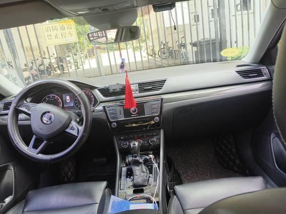 [南京·苏L] 二手斯柯达速派2016款 TSI330 DSG智行版