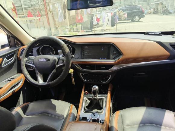 [常州·苏D] 二手众泰众泰T3002017款 1.5L 手动豪华型