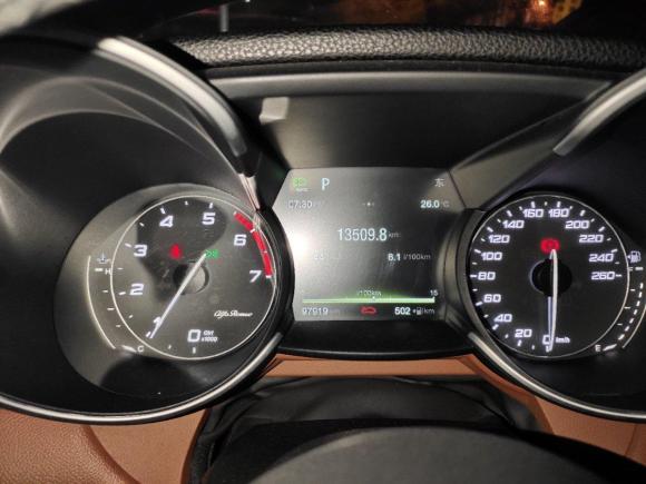 [广州·湘J] 二手阿尔法·罗密欧Giulia2017款 2.0T 200HP 豪华版