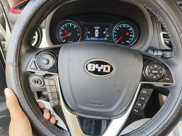 [深圳·湘A] 二手比亚迪宋2016款 1.5TI 手动尊贵型