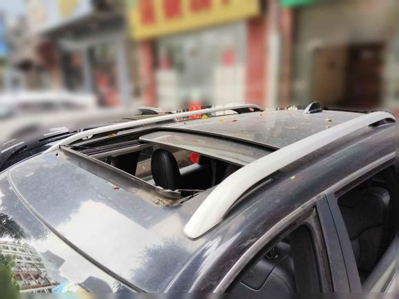 [佛山·粤C] 二手Jeep自由光2017款 2.0L 优越版