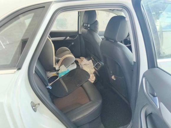 [无锡·苏B] 二手奥迪奥迪Q32017款 30 TFSI 时尚型