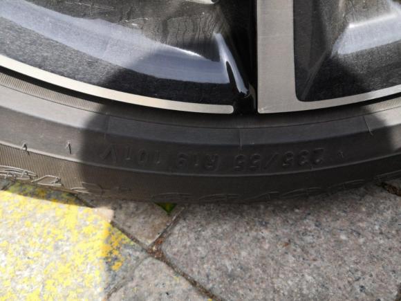 [上海·沪B] 二手奔驰奔驰GLC2020款 GLC 300 L 4MATIC 动感型