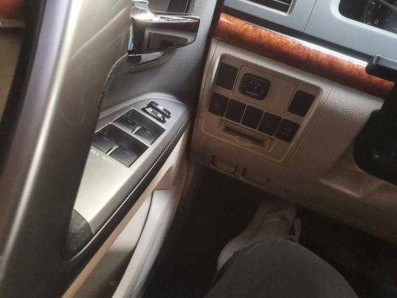 [武汉·鄂A] 二手丰田兰德酷路泽2012款 4.0L 自动VX