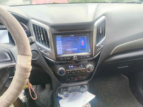 [上海·皖J] 二手长安长安CS152016款 1.5L 手动时尚版