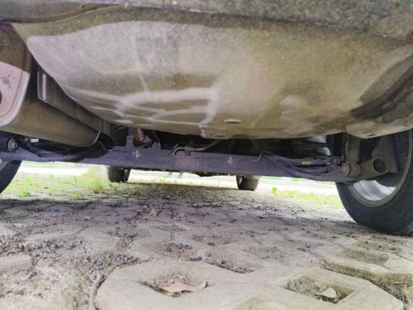 [南京·苏A] 二手日产骊威2010款 劲逸版 1.8L 手动标准型