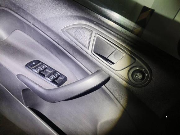 [苏州·苏E] 二手福特嘉年华2013款 三厢 1.5L 手动风尚型