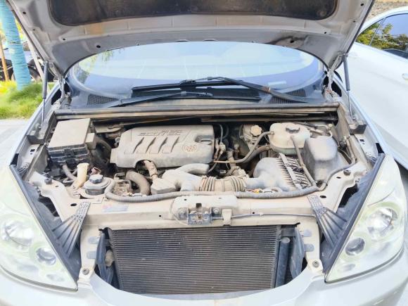 [台州·桂A] 二手别克别克GL82012款 2.4L BASE舒适版